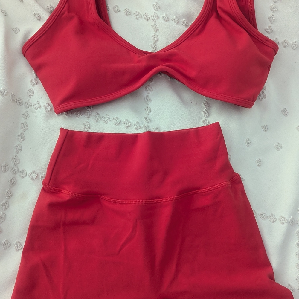 P'TULA PURELUXE RED HOT 4" SHORT - SIZE SMALL